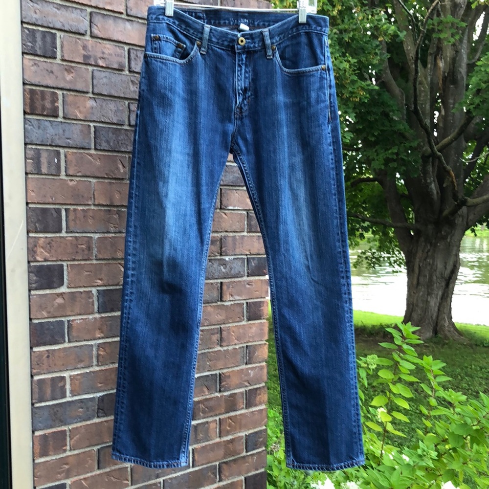 Classic Men's Straight-Leg Jeans in Dark Blue